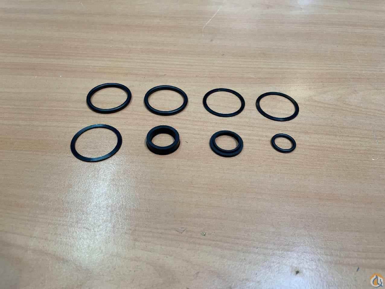 9372102261 - KIT, SEAL