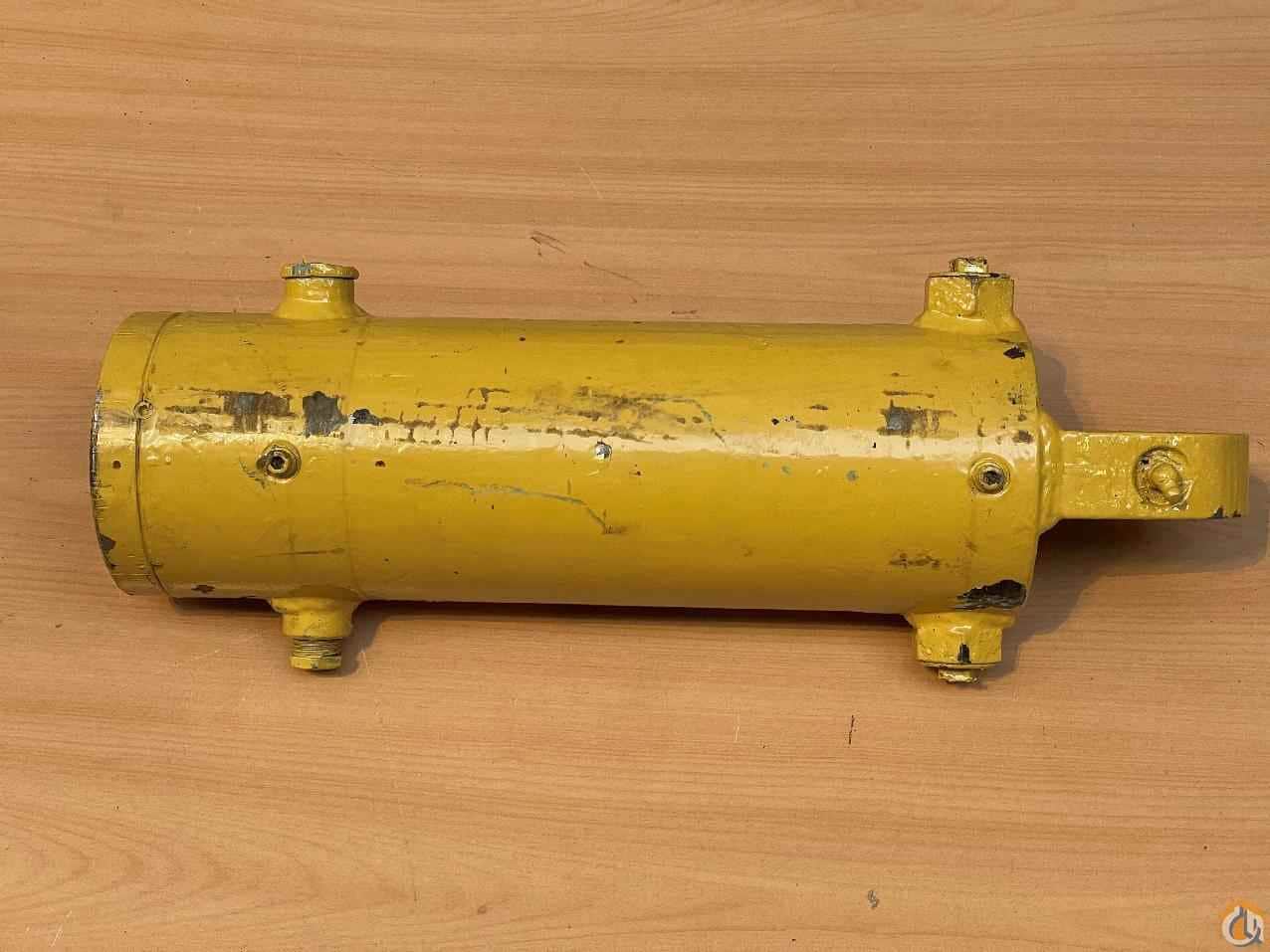 852768 - CYLINDER