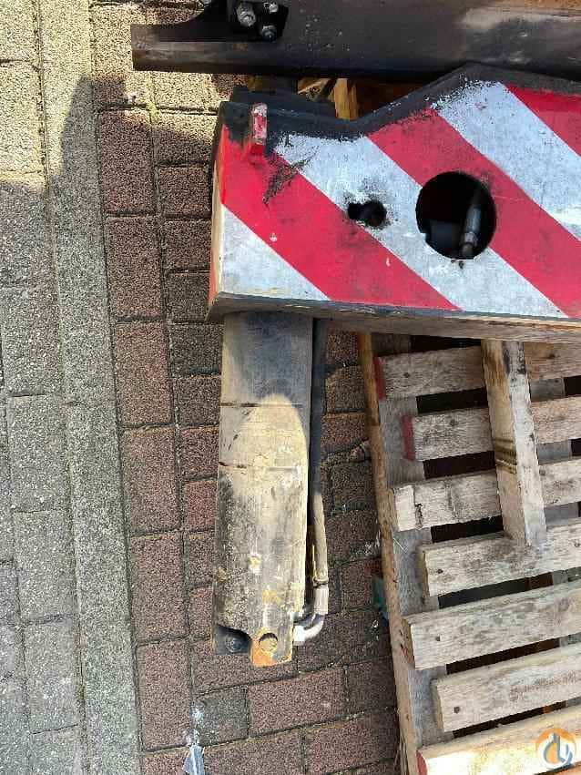 2303194-U - CYLINDER USED / CHECKED