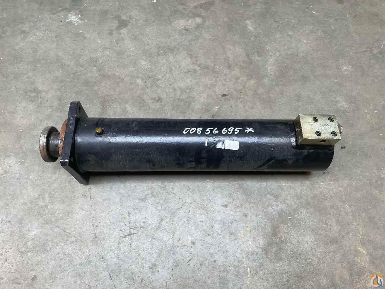 856695 - CYLINDER