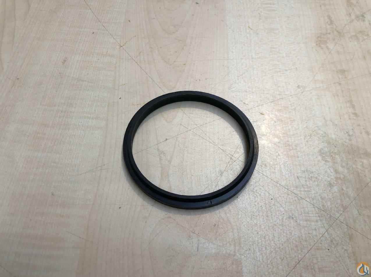9372100011 - SEAL, WIPER