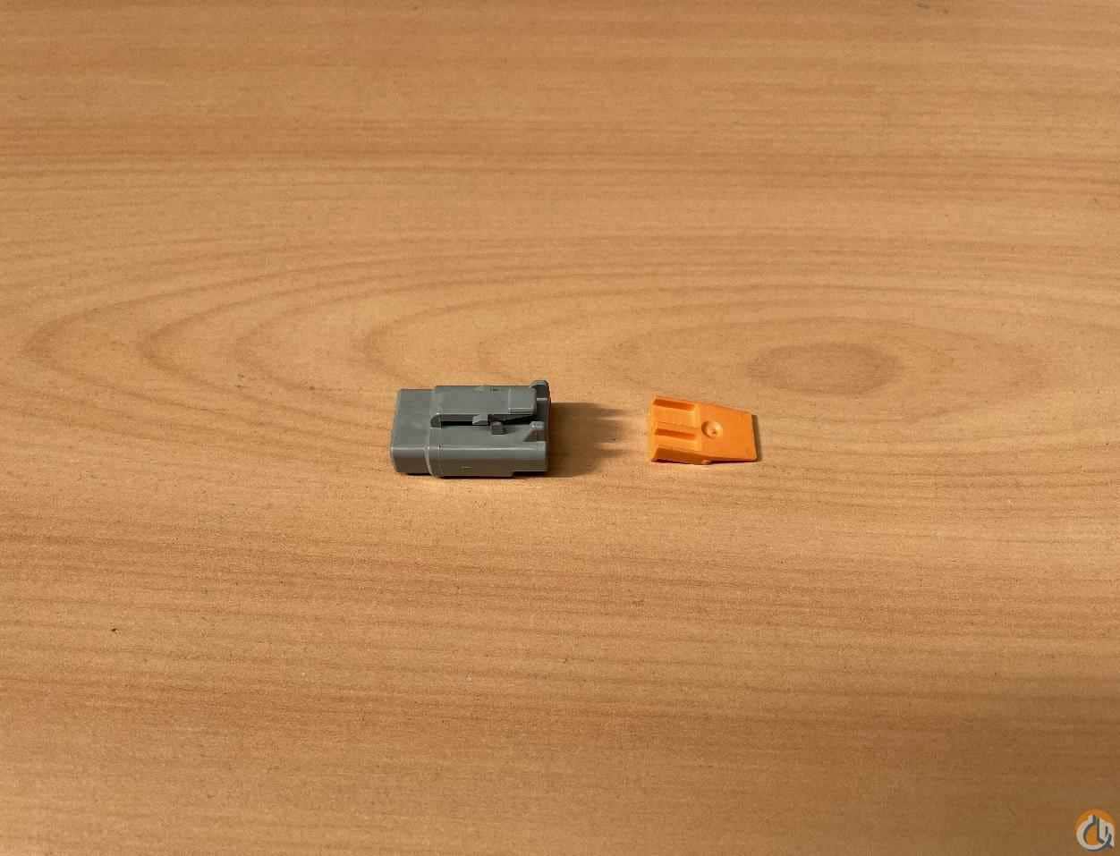 7709100877 - PLUG