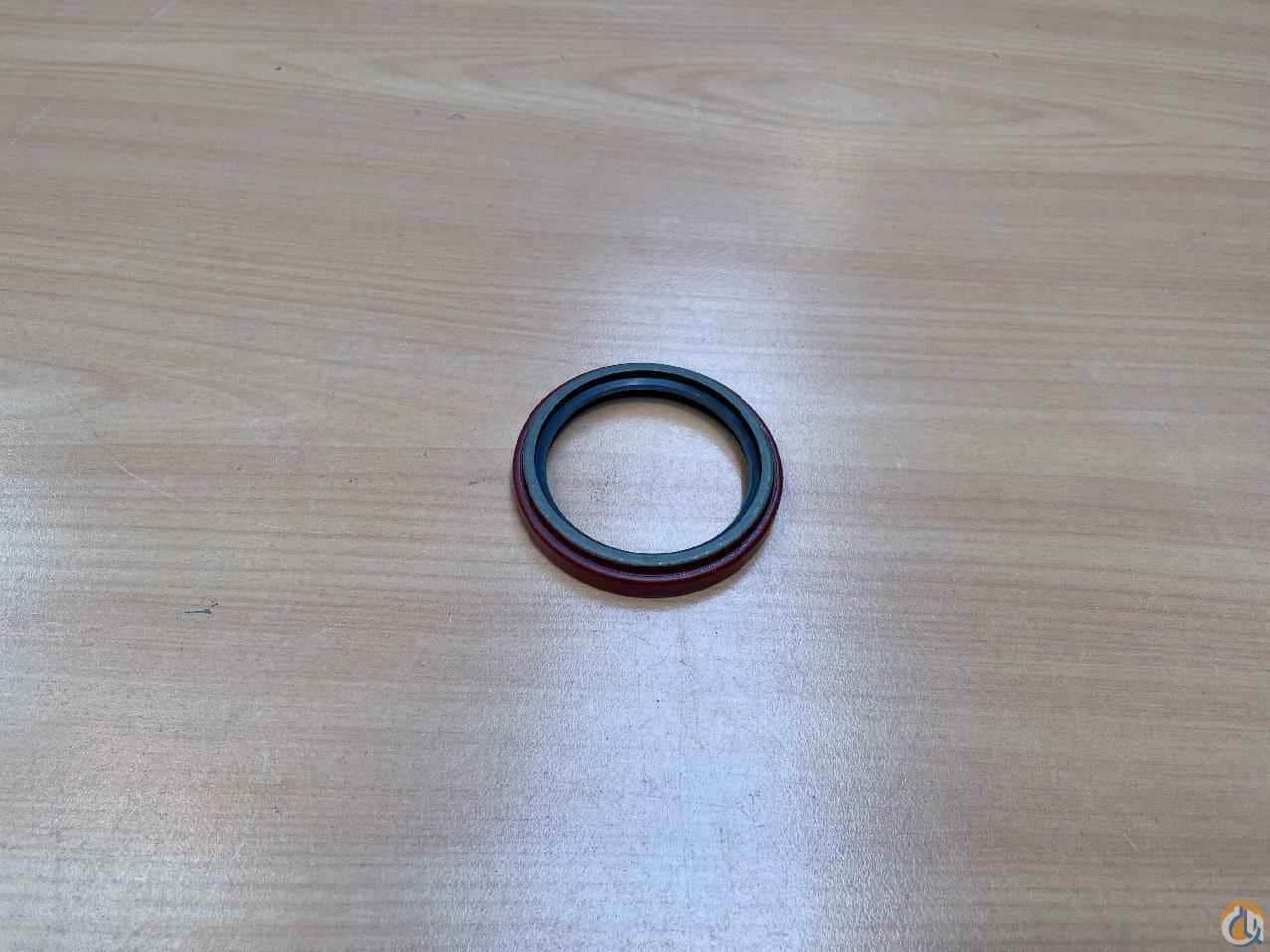 9049101656 - SEAL