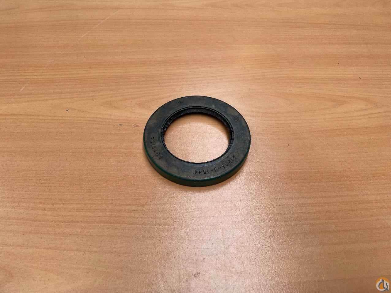 9049104210 - SEAL