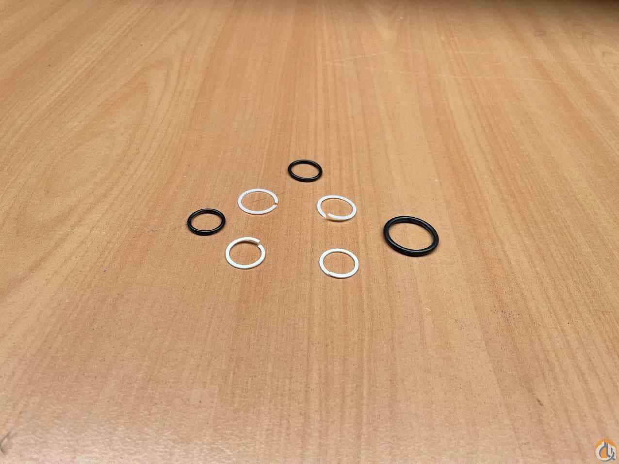 9926106806 - KIT, SEAL