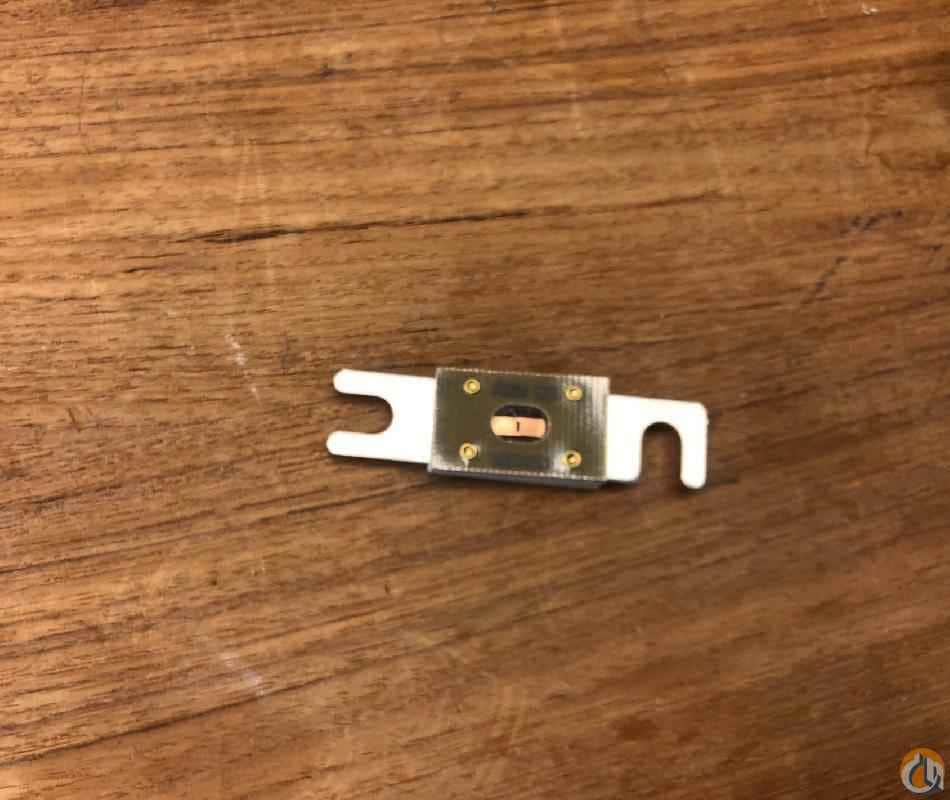 7482000572 - FUSE