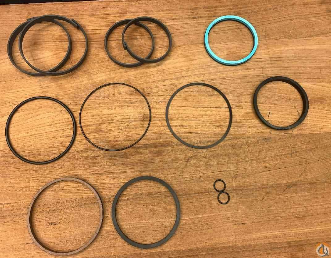 9372103206 - SEAL KIT OUTRIGGER
