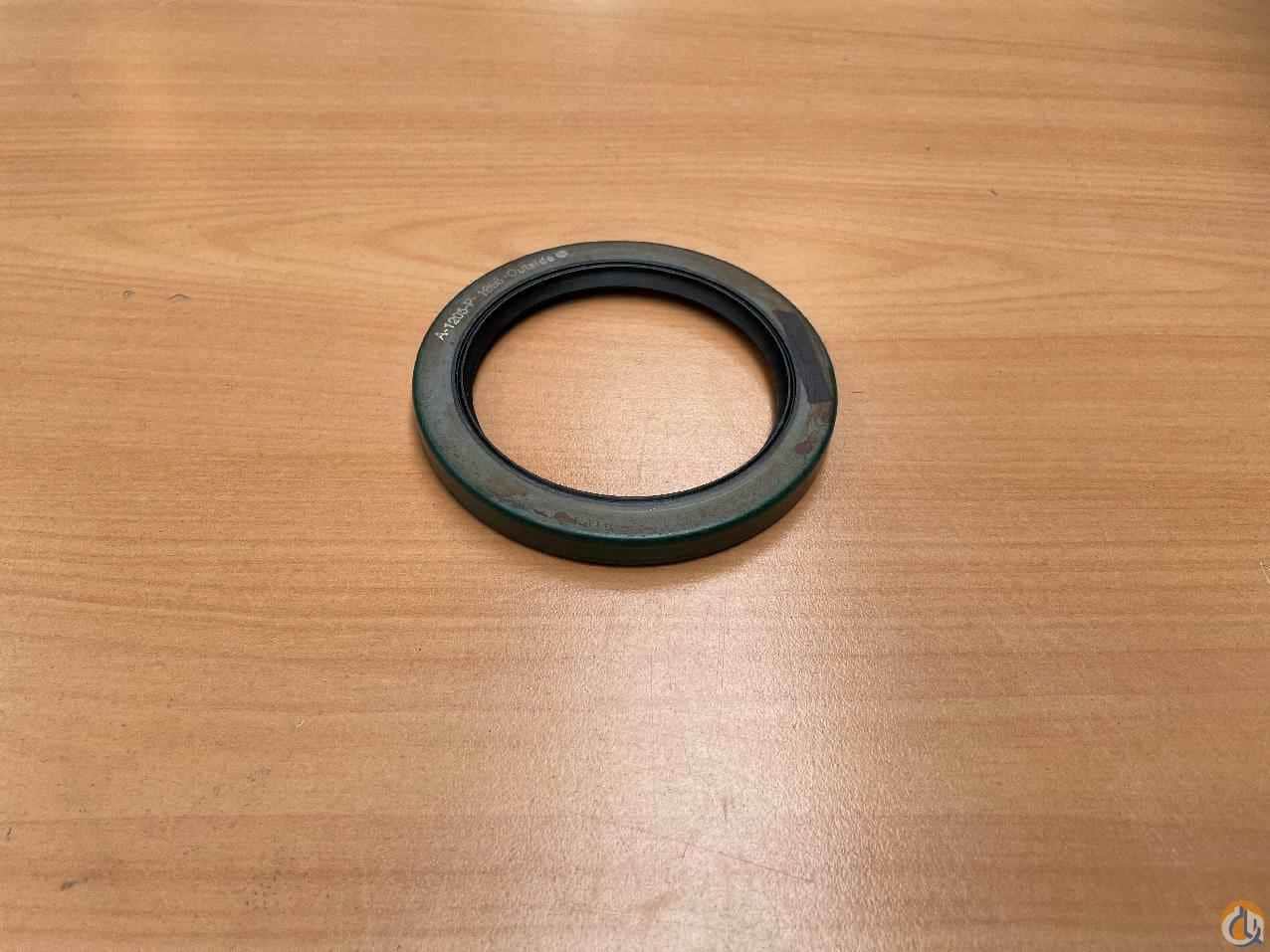 9049104376 - SEAL