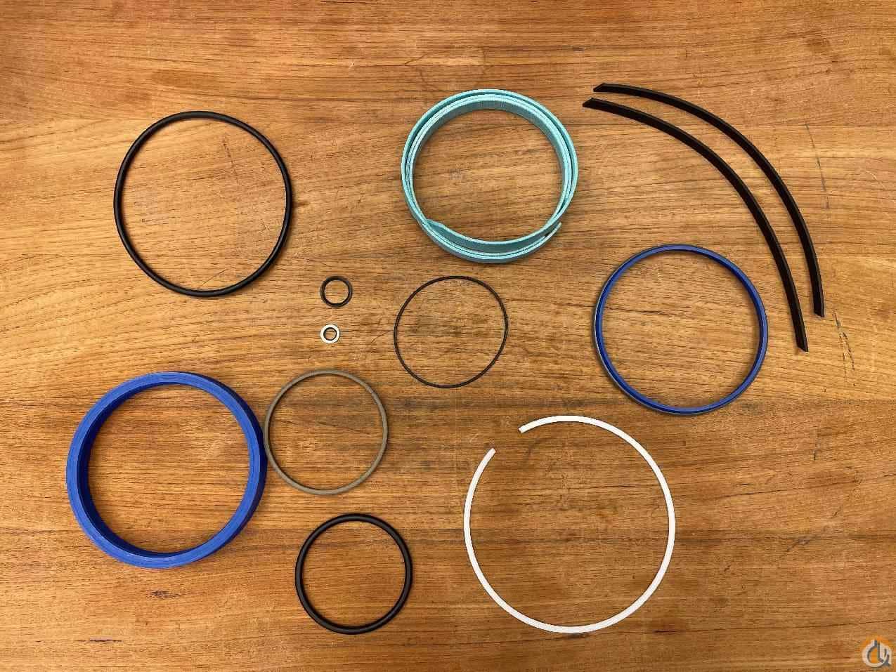 43075712 - SEAL KIT