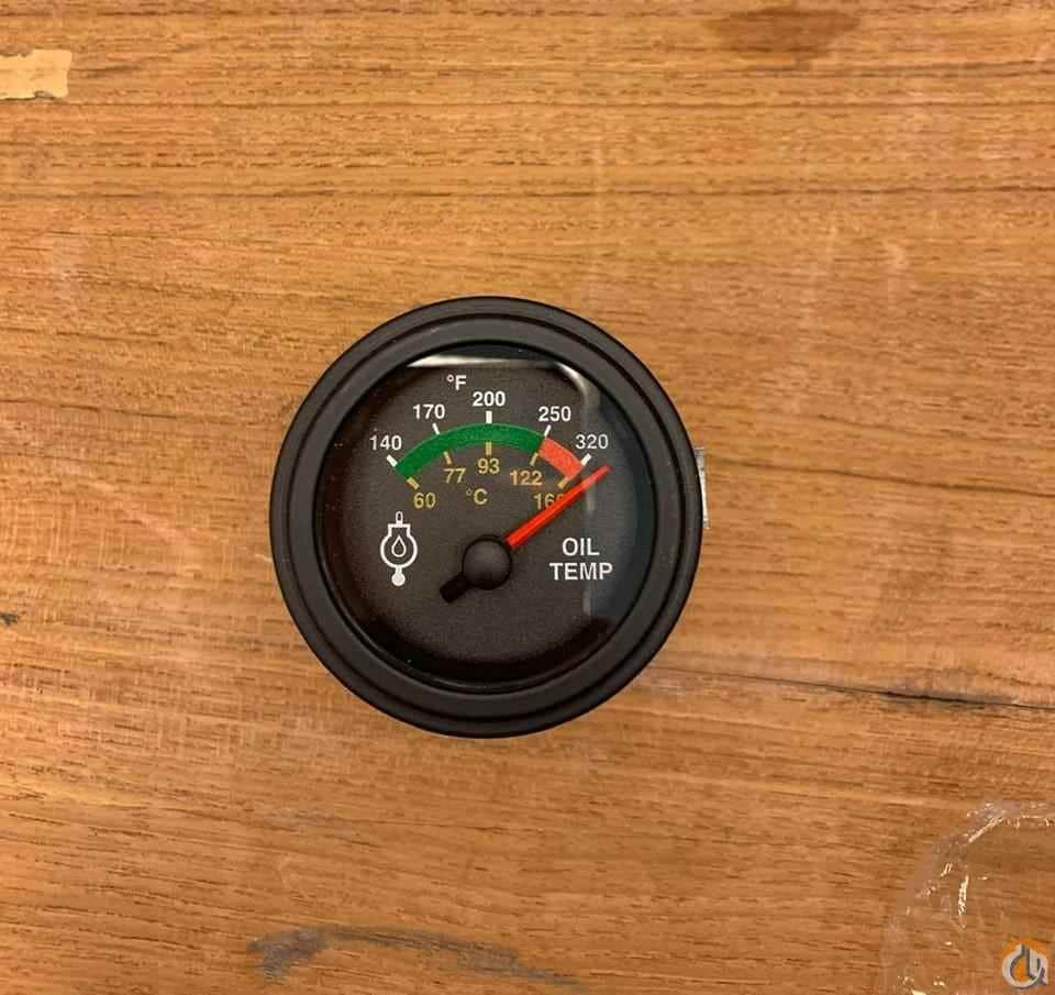 7486100045 - GAUGE, OIL TEMPERATURE