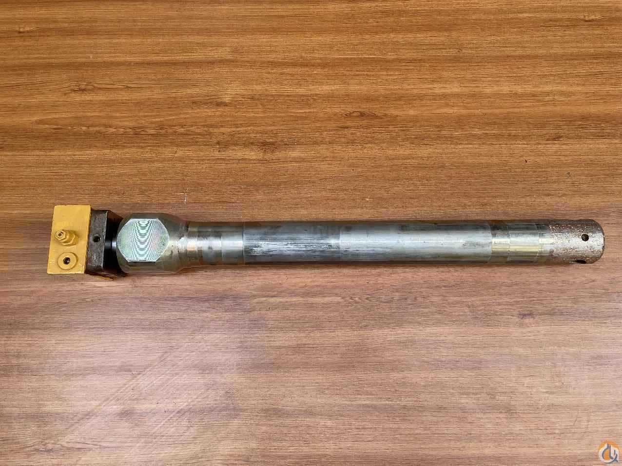 3316361 - COUNTER WEIGHT CYLINDER