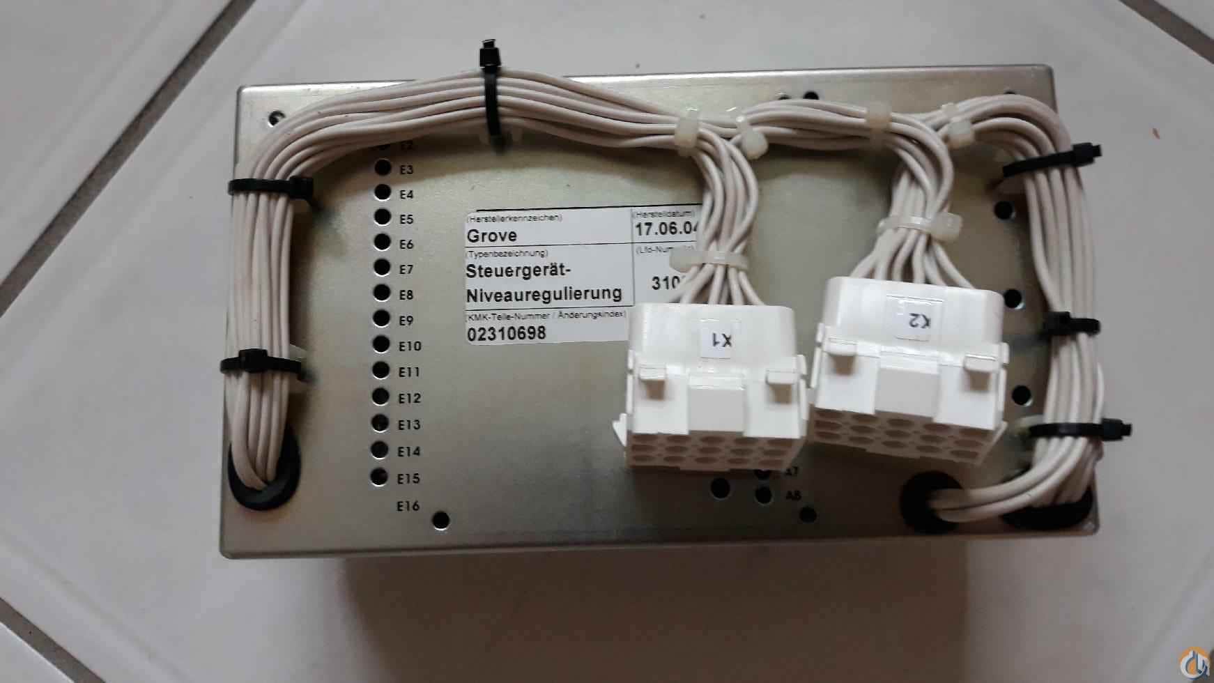 2310698 - PRINTED CIRCUIT BOARD LEVELER
