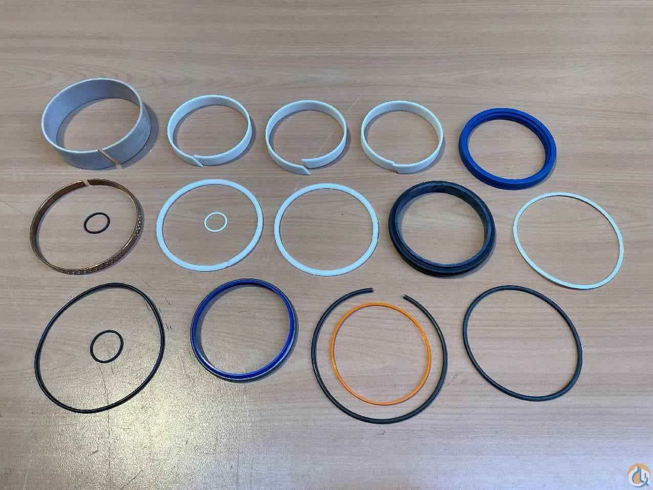3138488 - SET OF SEALS