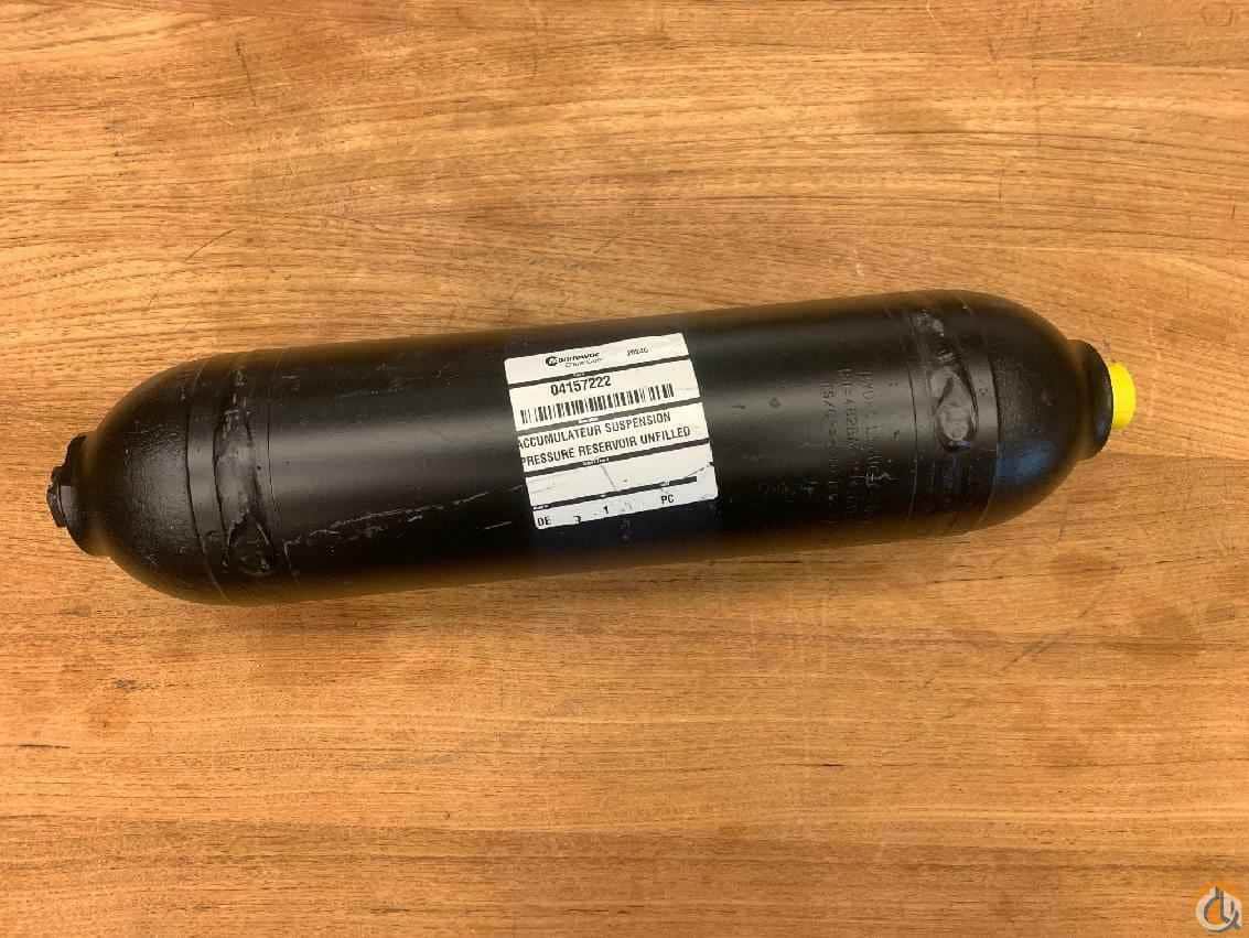 3325316 - PRESSURE ACCUMULATOR
