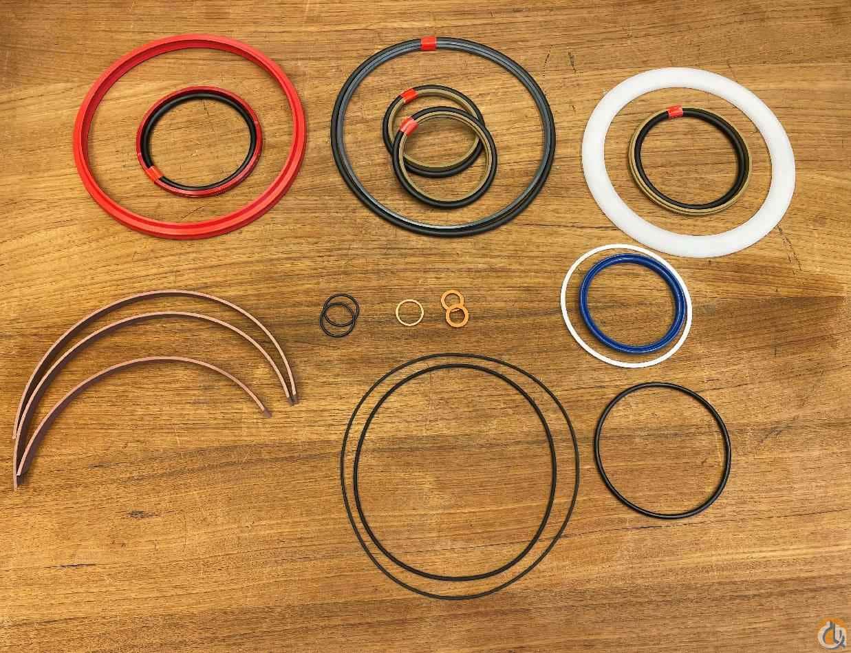 3324725 - SET OF SEALS