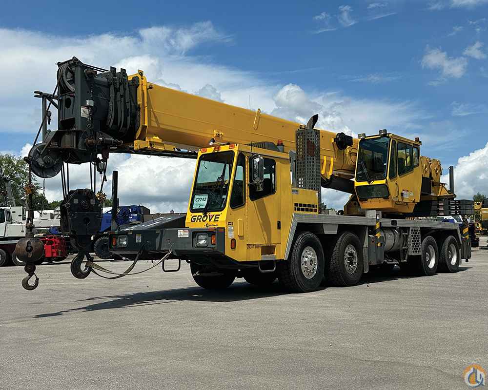 2012 Grove TMS700E