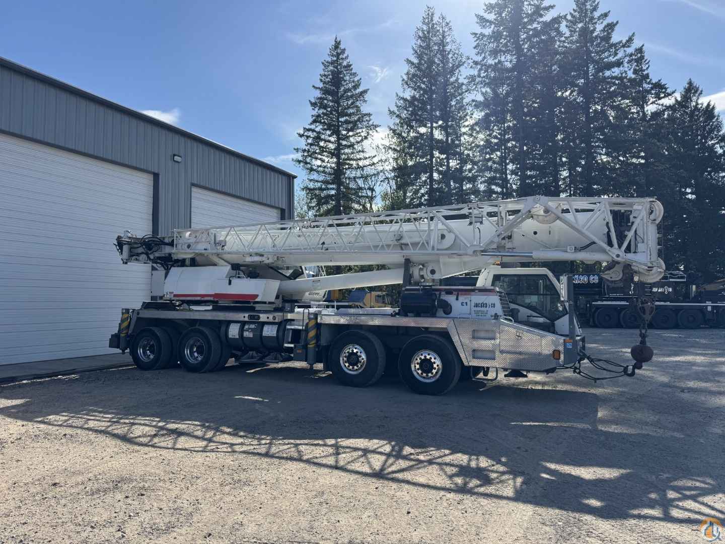 2011 Grove TMS9000E