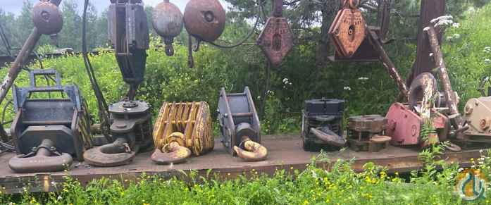 Johnson Hook Blocks