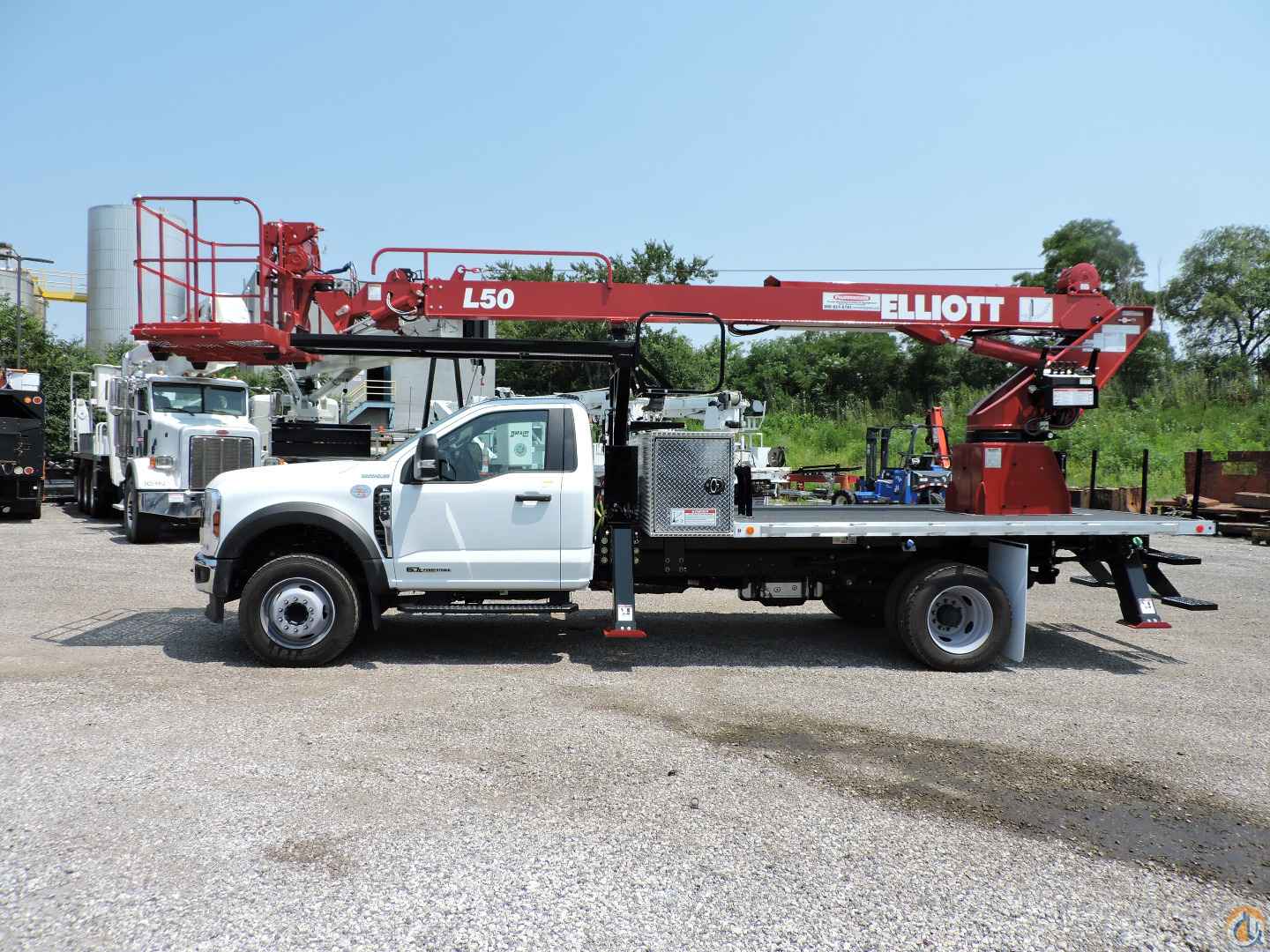 2025 Elliott L50R