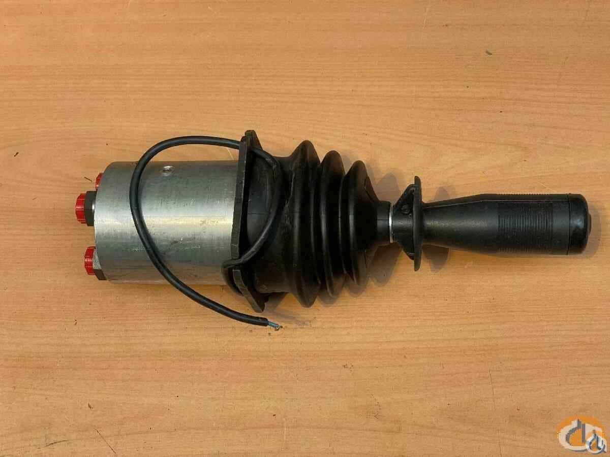 8422766 - VALVE CONTROL