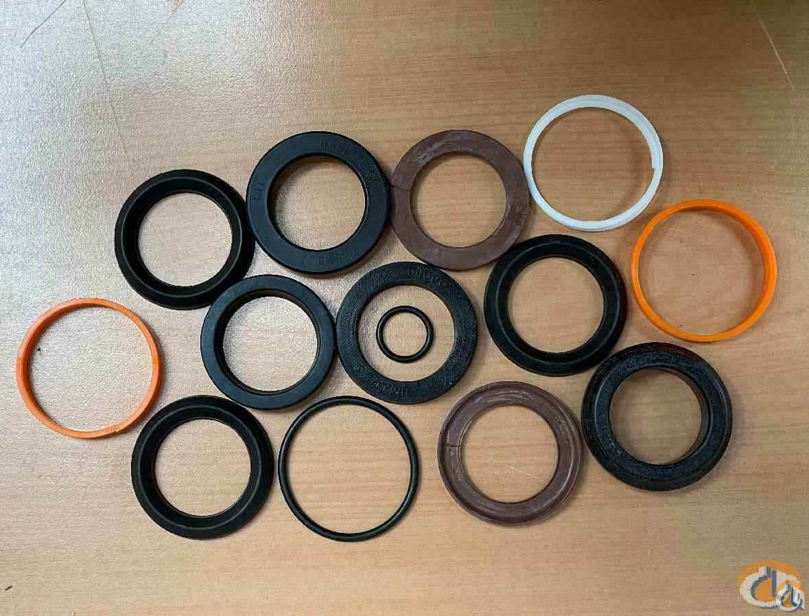 8398734 - SEAL KIT