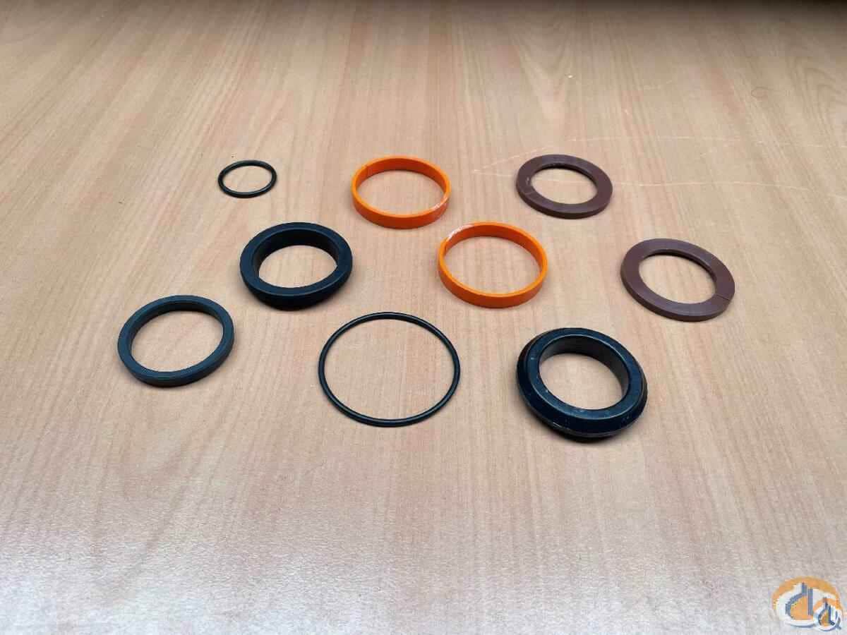 8399593 - SEAL KIT