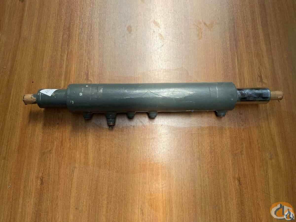 2310329 - STEERING CYLINDER