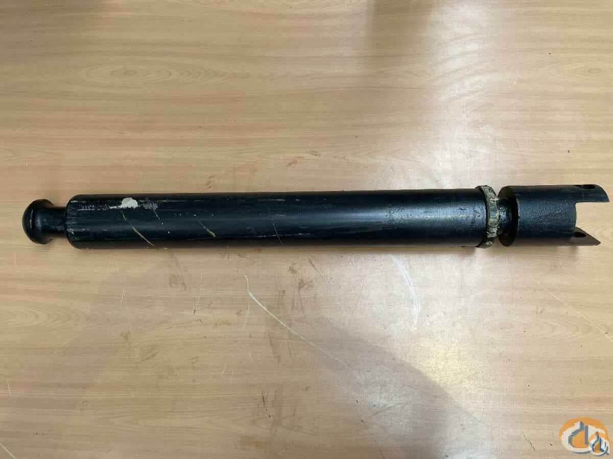 6372002887 - OUTRIGGER CYLINDER AT 400