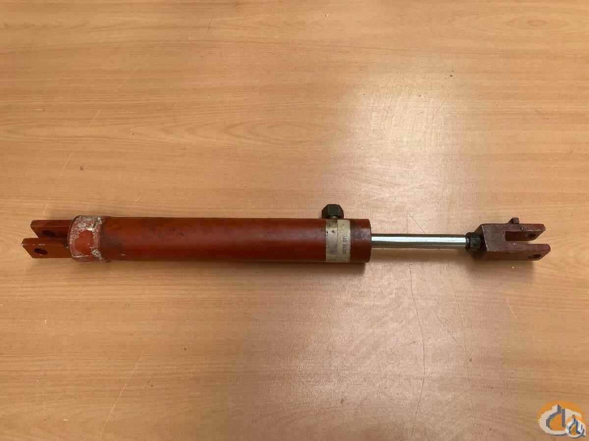 1620081 - STEERING CYLINDER