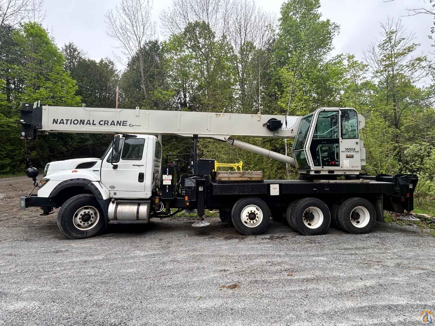 2011 National 1400A