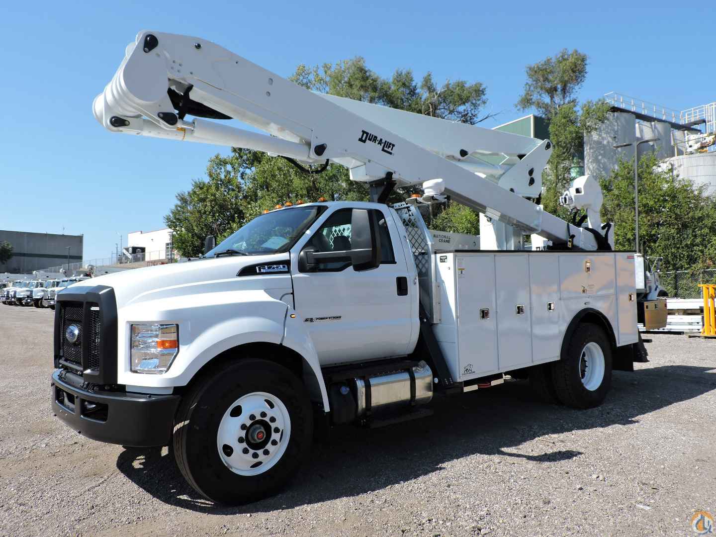 2025 DUR-A-LIFT DLT2-60DU