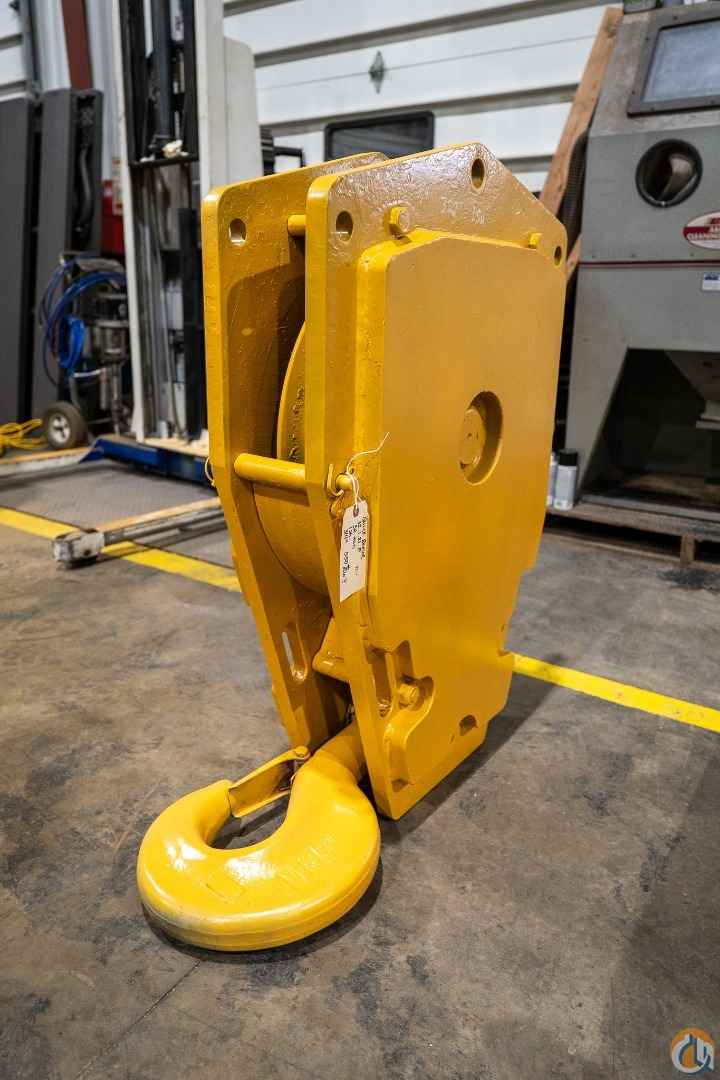32 USt Hook Block