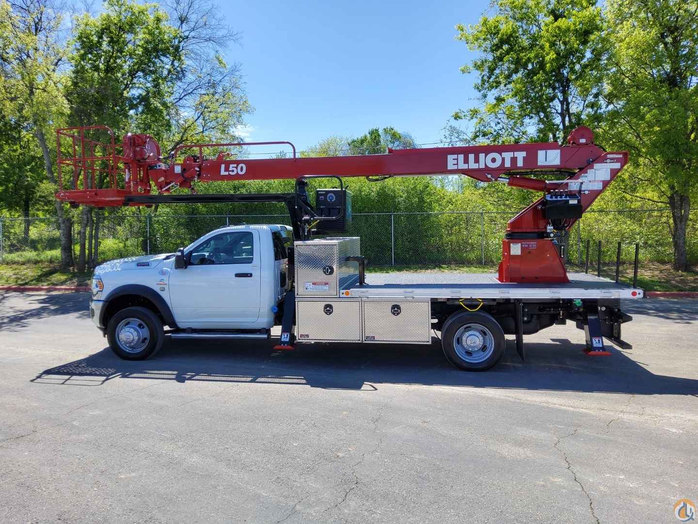 2025 Elliott L50R