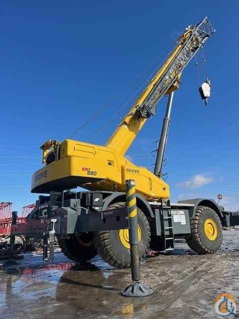 2023 Grove GRT880