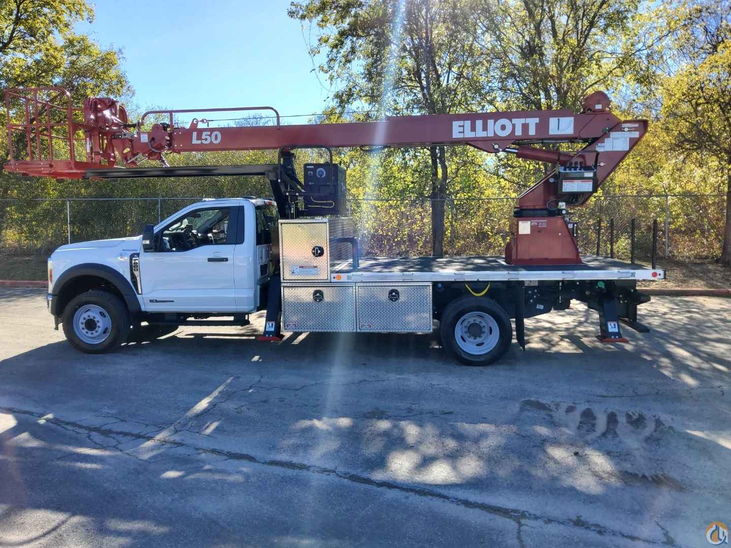 2025 Elliott L50