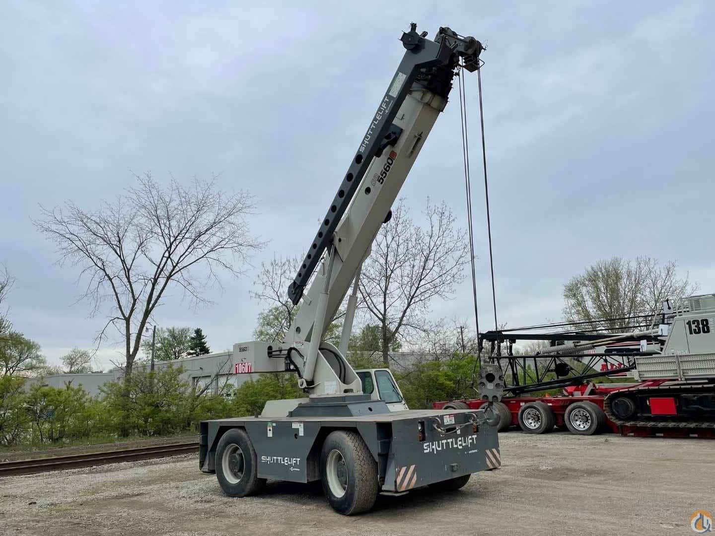 2012 Shuttlelift 5560B