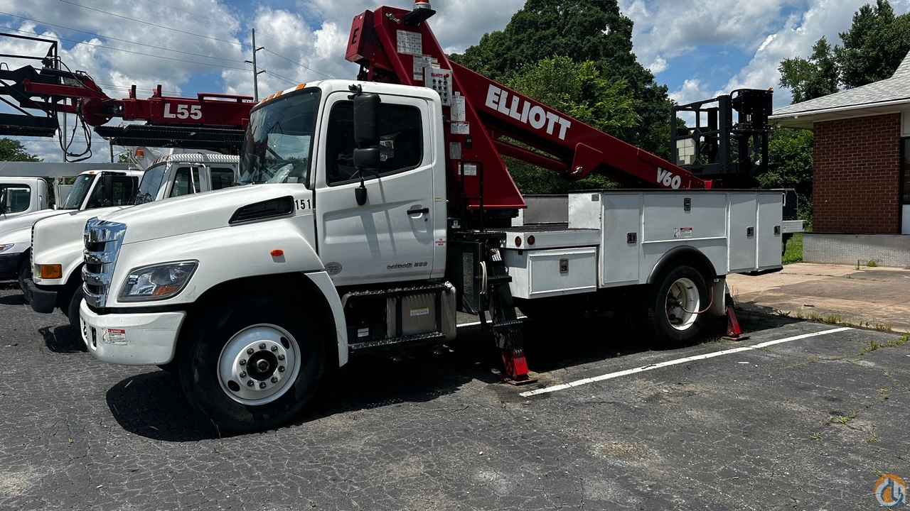 2016 Elliott V60