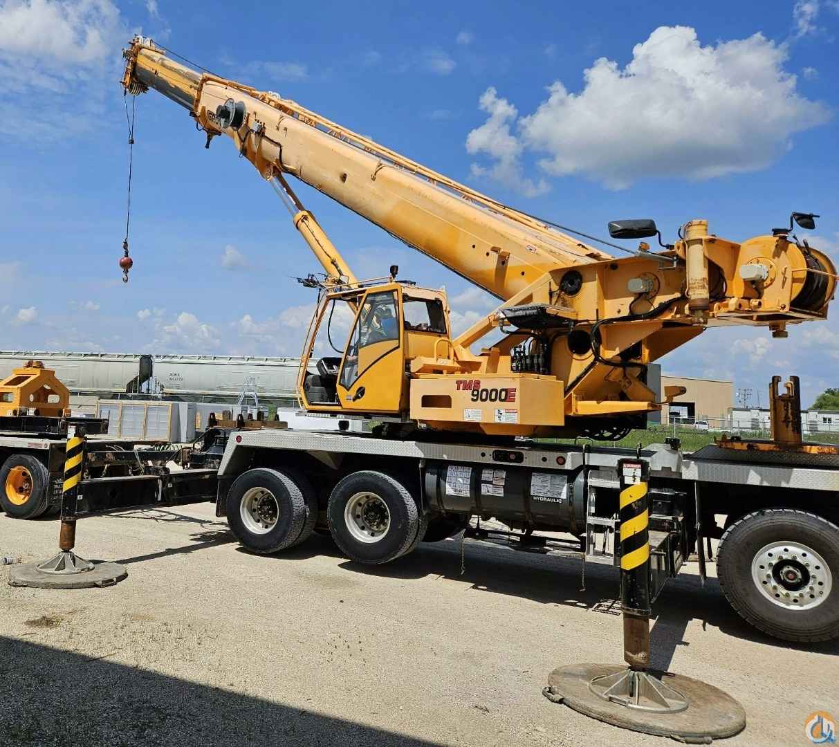 2010 Grove TMS9000E