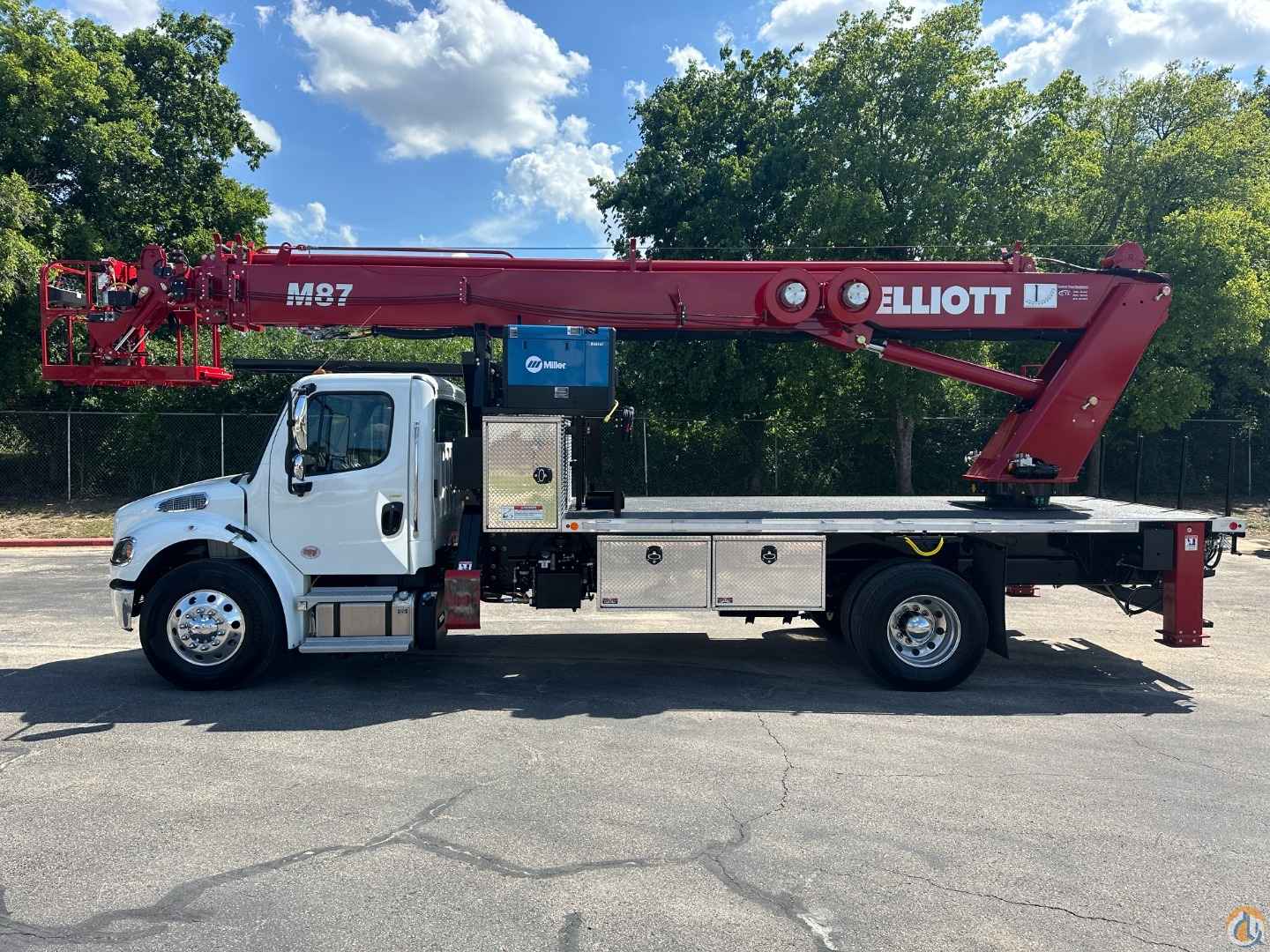 2024 Elliott M87R