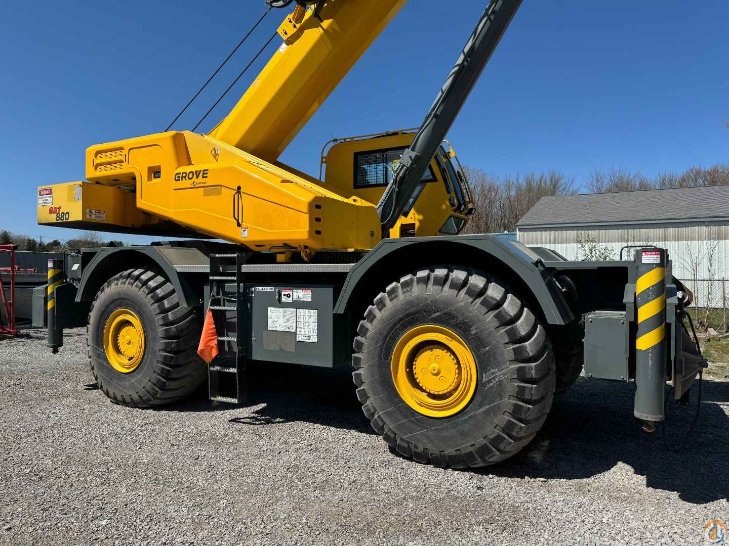 2017 Grove GRT880