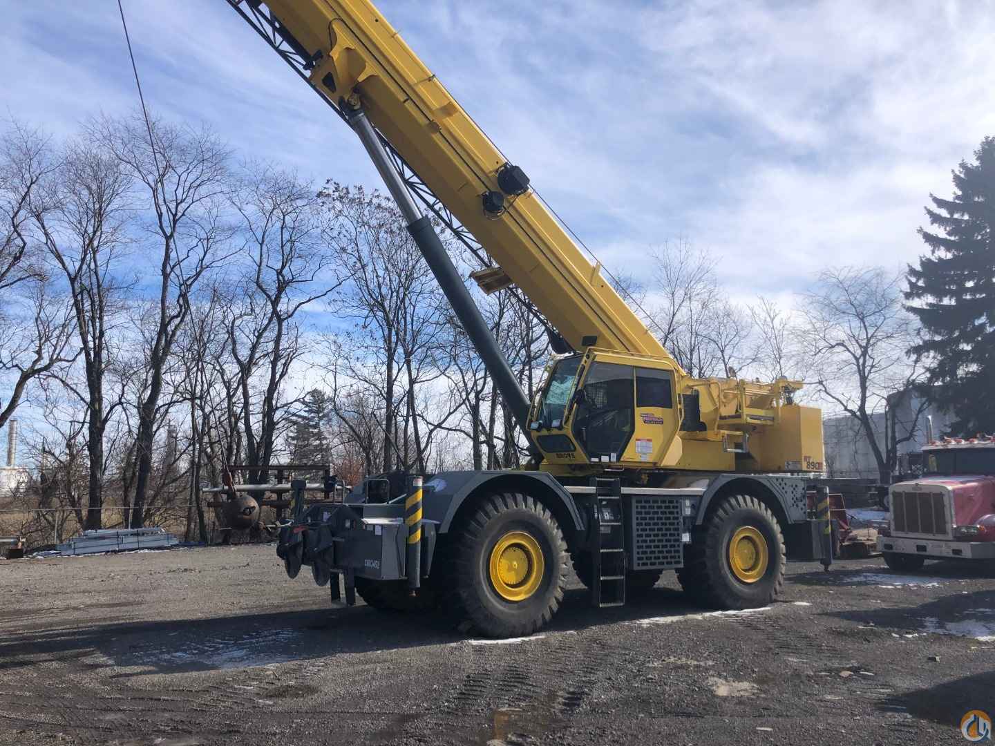 2014 Grove RT890E