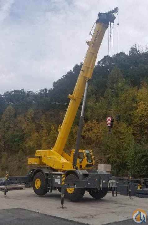 2018 Grove GRT880
