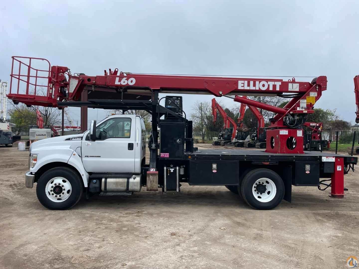 2019 Elliott L60R HiReach