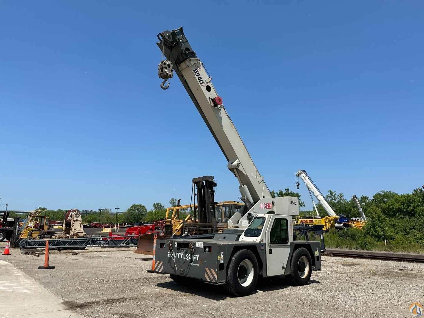 2012 Shuttlelift 5540F