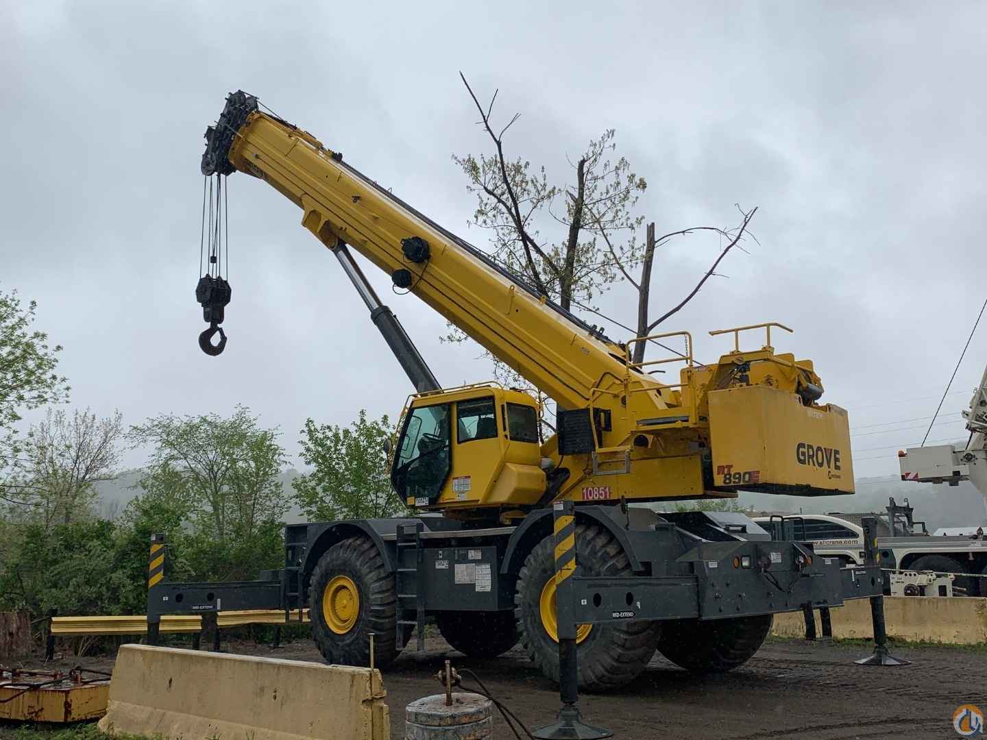2013 Grove RT890E