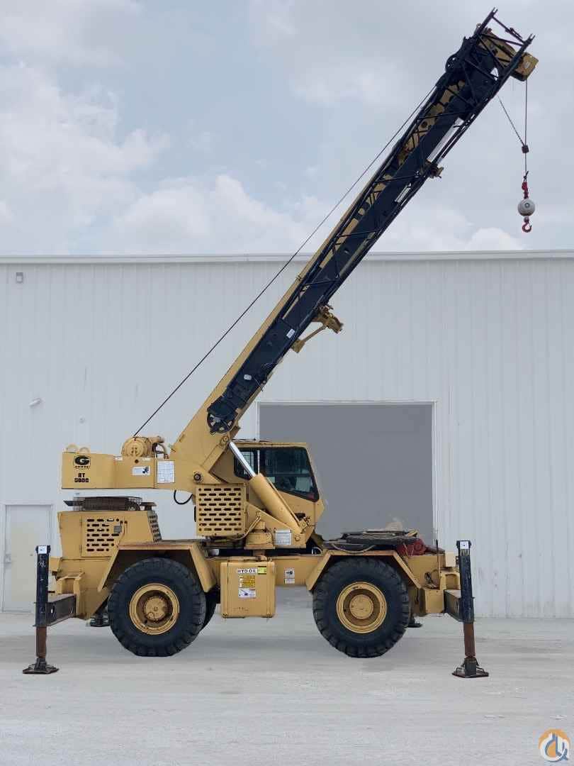 1990 Grove 528C