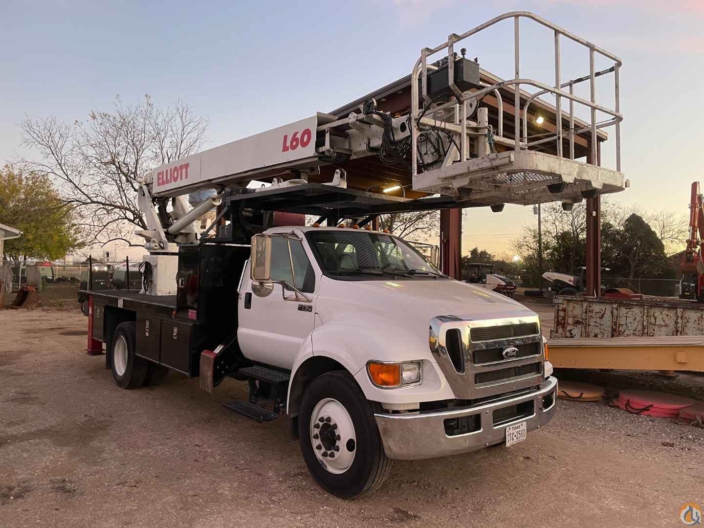 2014 Elliott L60R