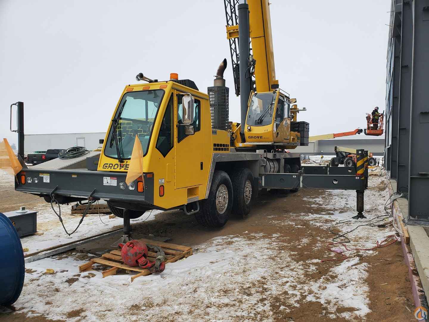 2011 Grove TMS9000E