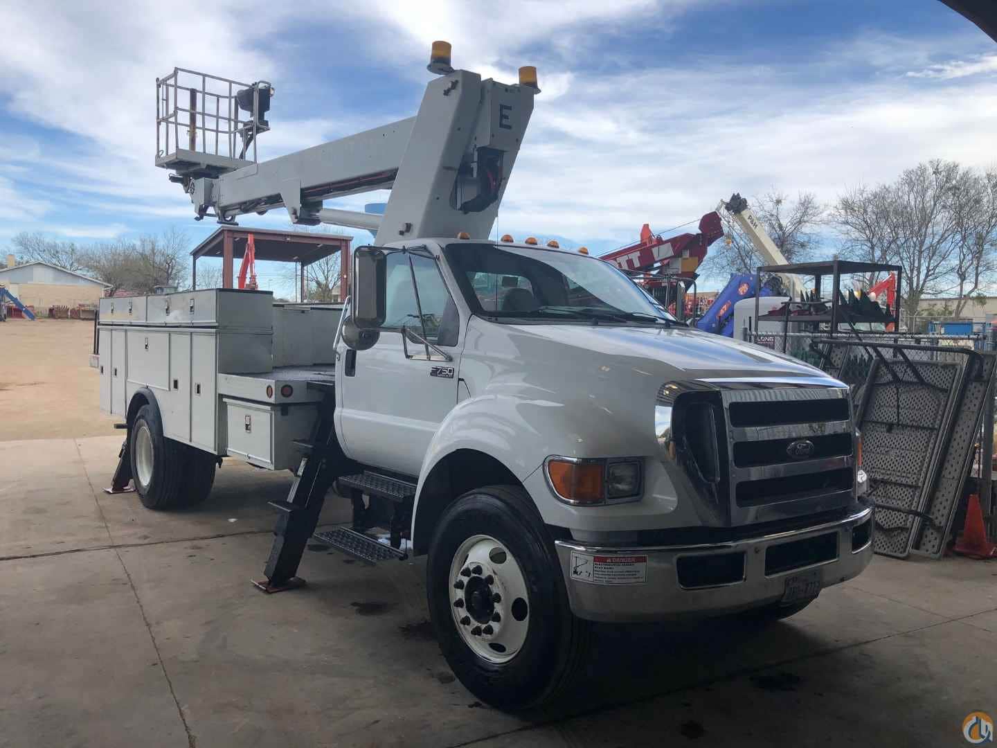 Elliott V60F