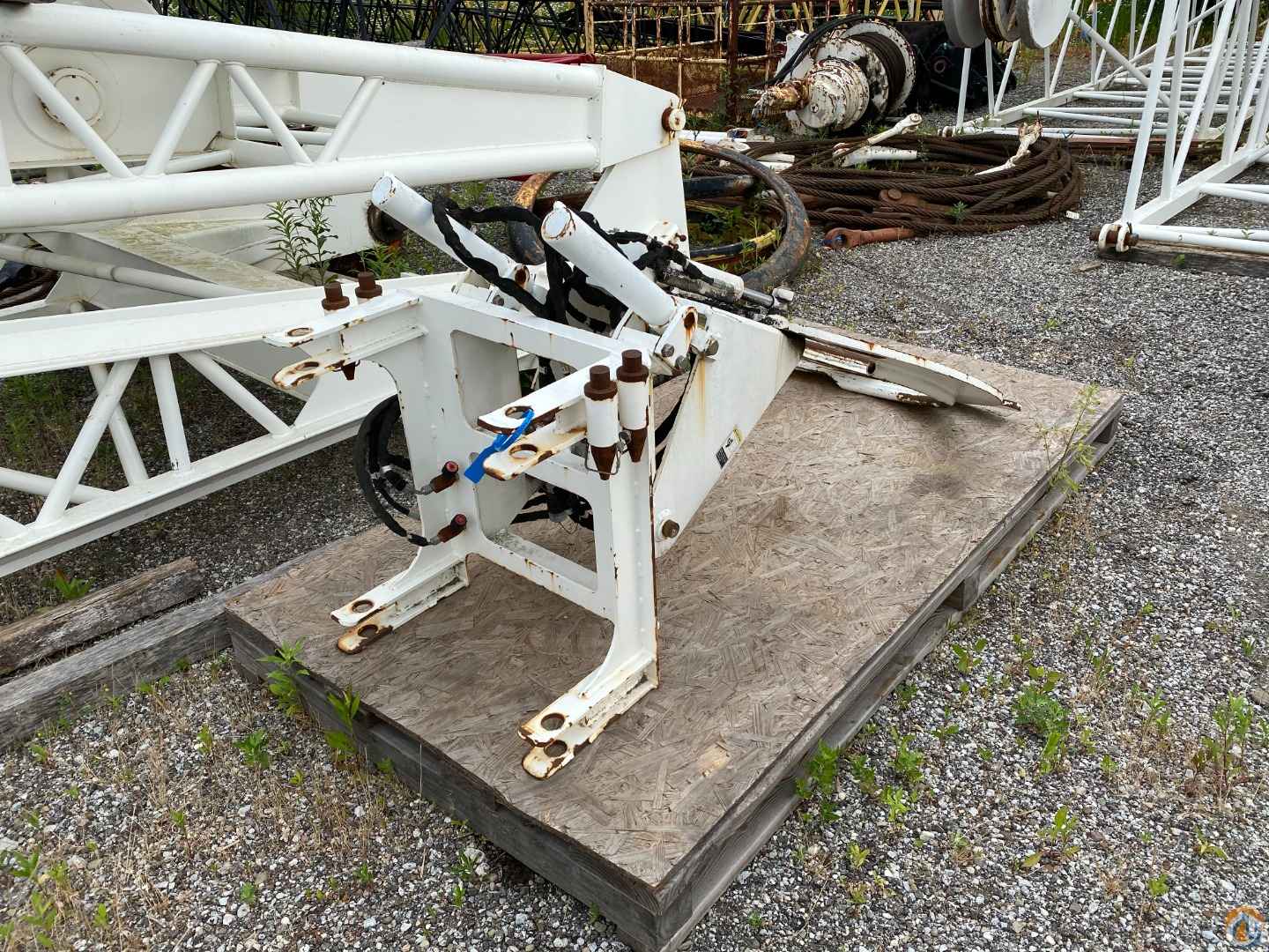 Pole Claw